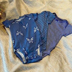 Never worn
Size:3months